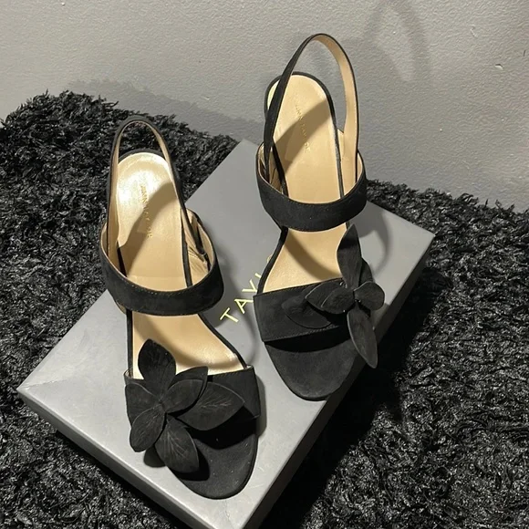 Ann Taylor Black Suede Flower Heel - 9 1/2 New in Box - Picture 1 of 8